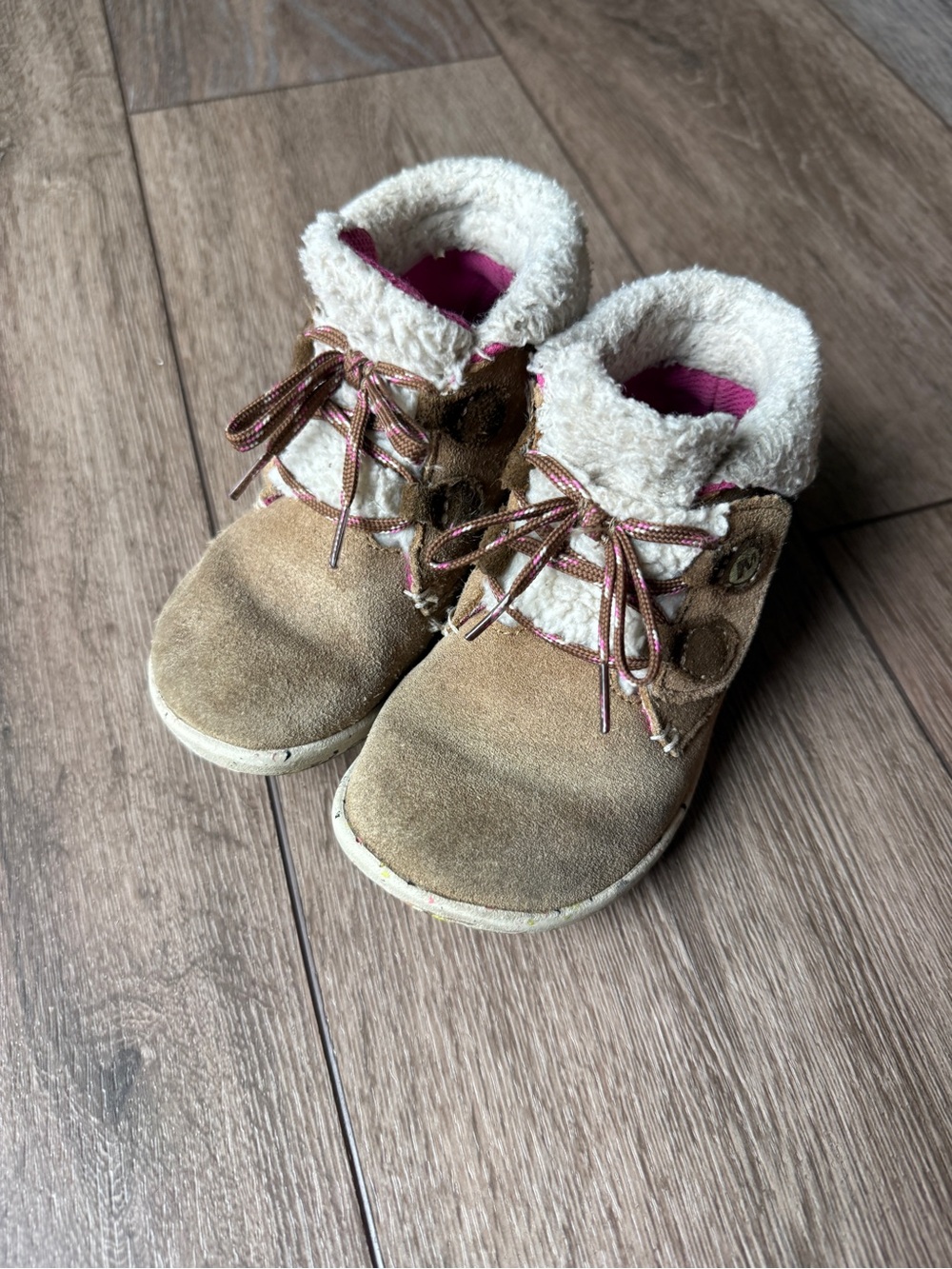 Merrell Kids Neutral Brown Sherpa-Lined Ankle Boots - Pink Accents